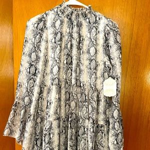 Snake skin print- Long sleeve flowy dress
